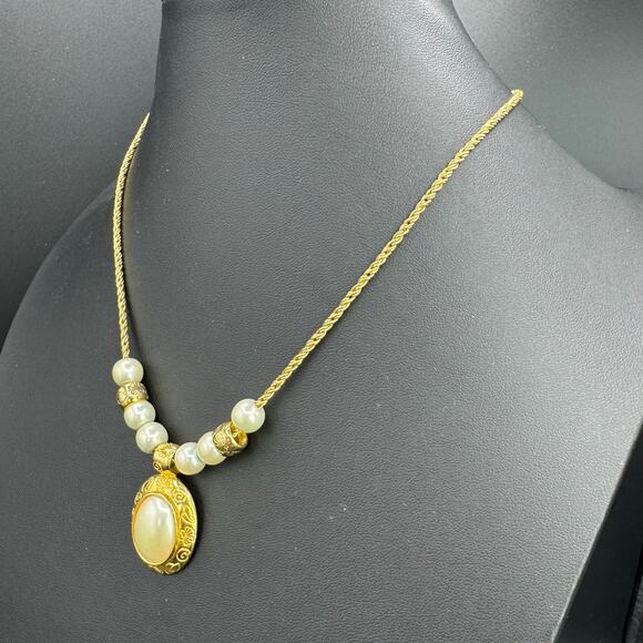 Vintage Liz Claiborne Beaded Pearl Pendant Gold Tone Solid Cable Chain Necklace - Picture 3 of 8